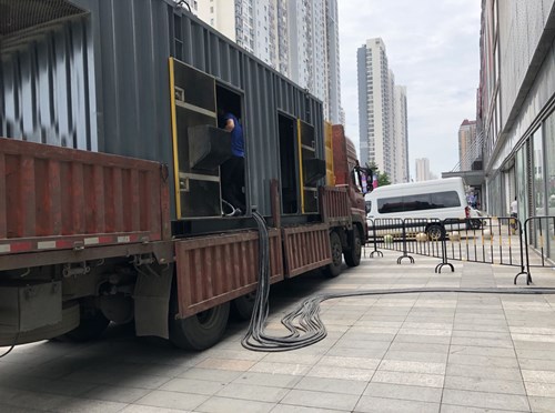 芦山冷却液不足的情况下如何检查柴油发电机组？