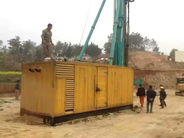 芦山如何判断水冷式机油散热器密封件是否需要更换？